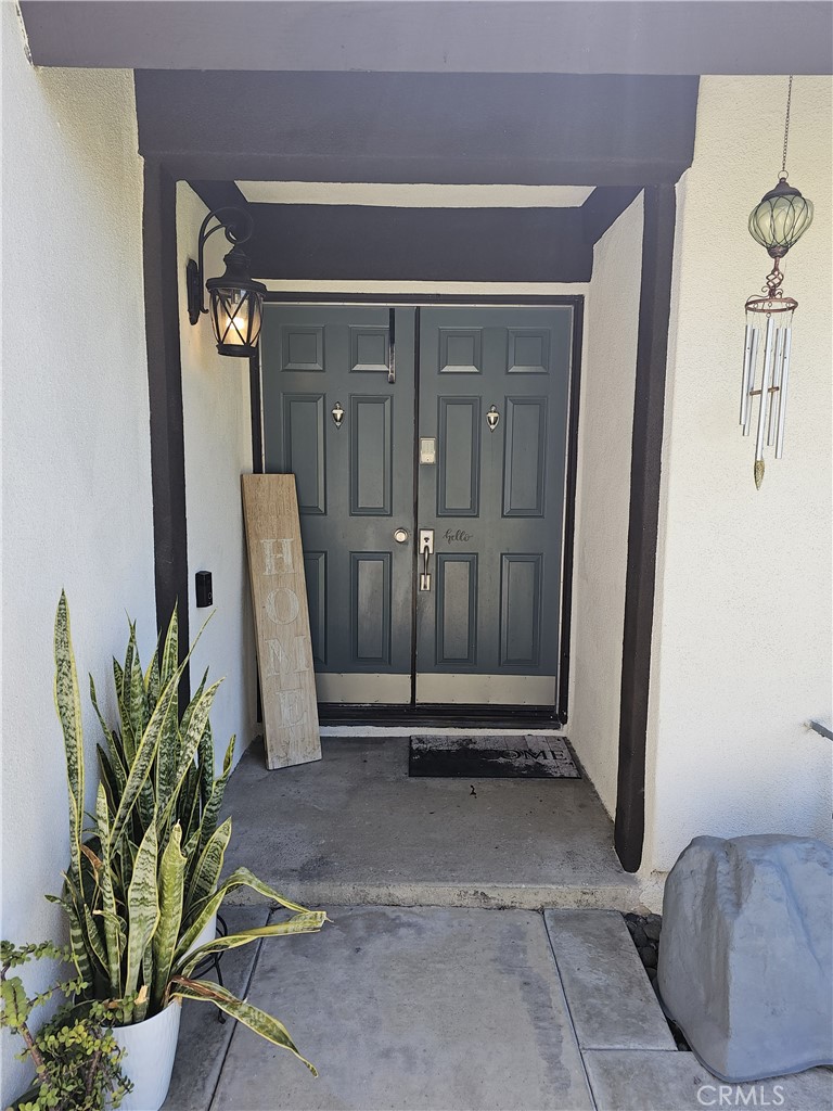685 South Smoketree Avenue Rialto, CA 92316 - Photo 5 of 20