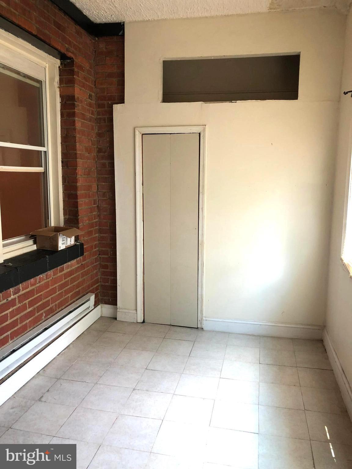 563 Lebaum Street Southeast, Unit 1 Washington, DC 20032 - Photo 10 of 12 Den/Sunroom