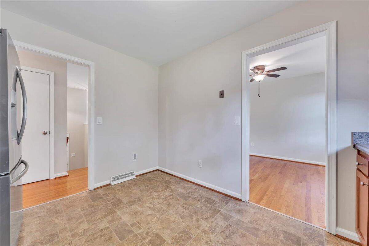569 Holiday Road Vinton, VA 24179 - Photo 16 of 42 13-MIB09954