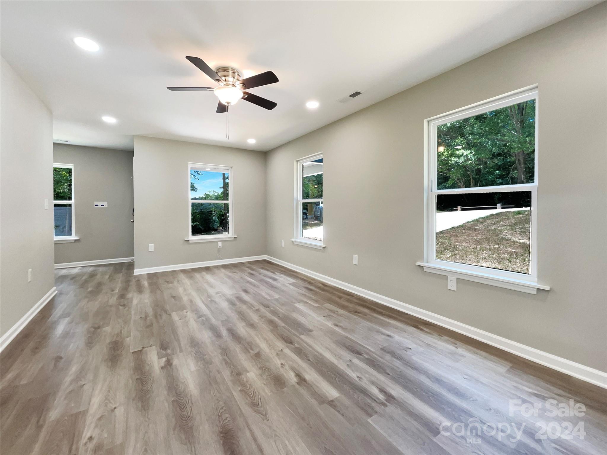 48 Magnolia Street York, SC 29745 - Photo 3 of 17