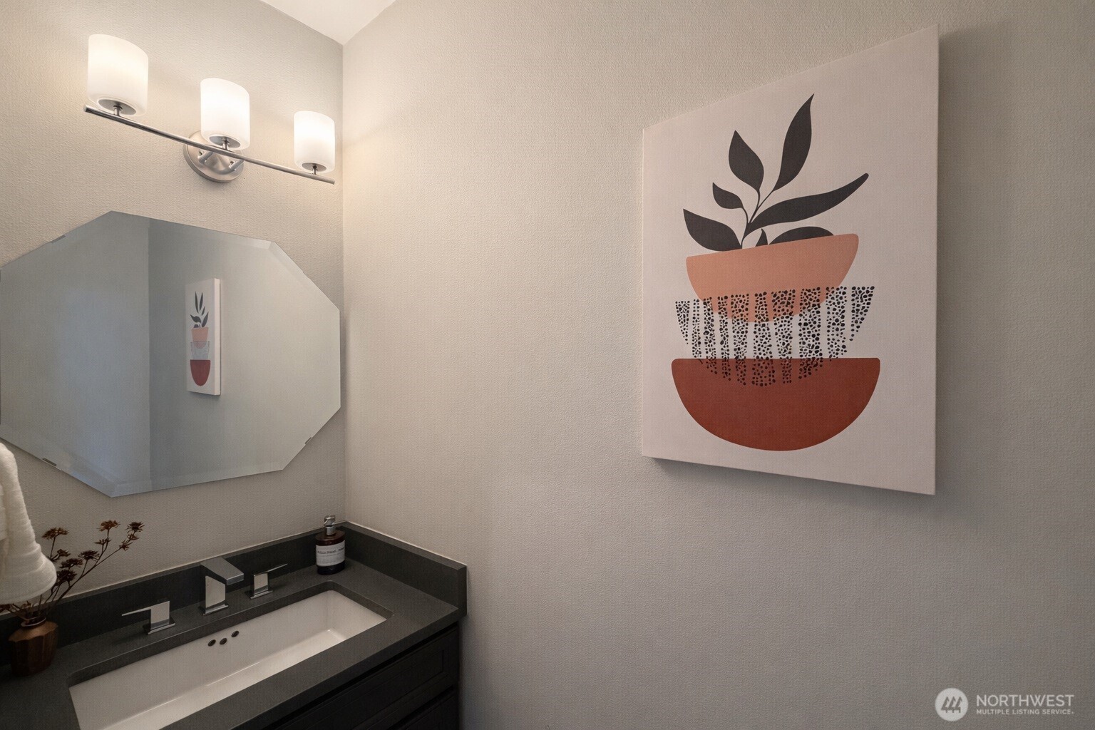 2111 West 9th Avenue, Unit 24 Seattle, WA 98119 - Photo 9 of 16