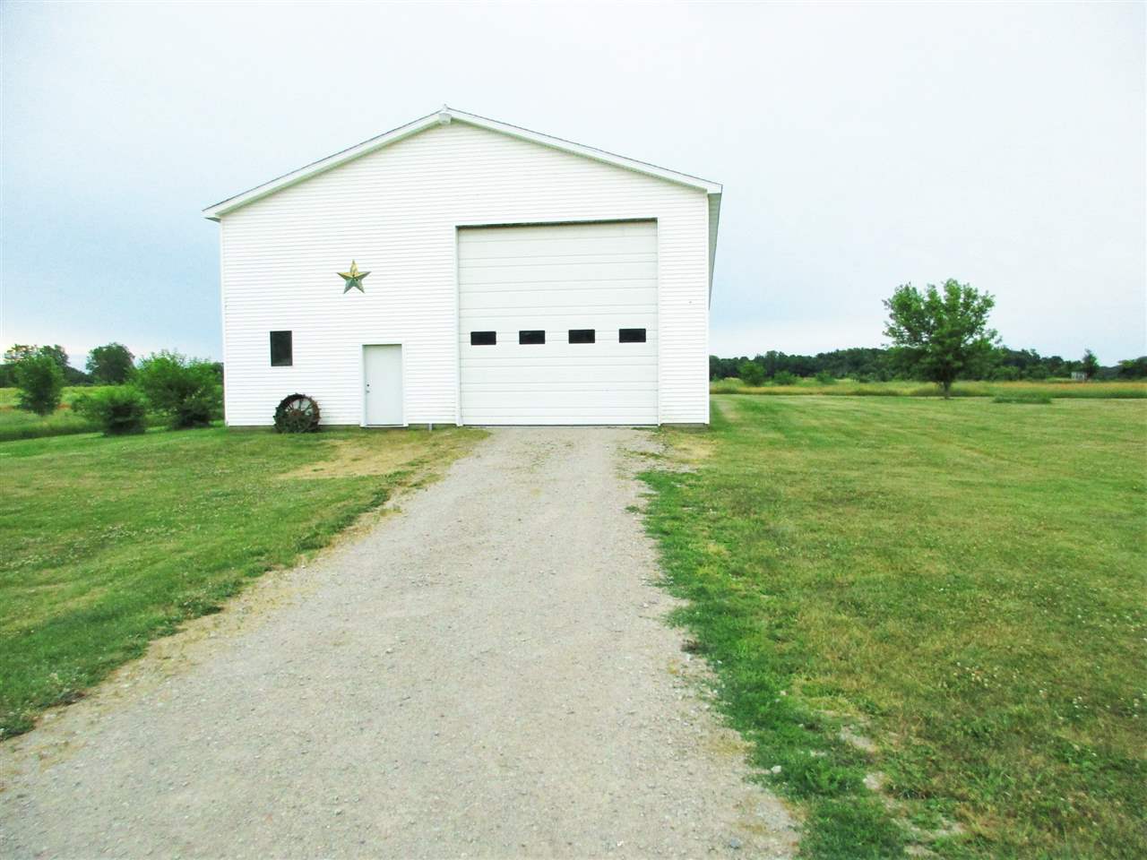 10330 Pittsburg Road Durand, MI 48429 - Photo 2 of 58