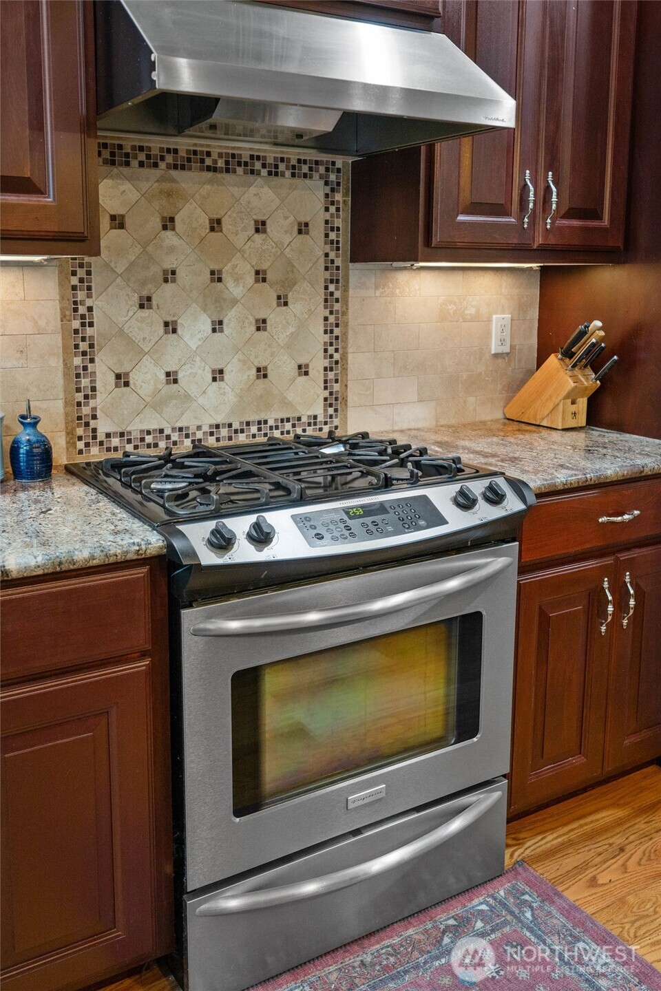 2308 18th Street Anacortes, WA 98221 - Photo 17 of 40