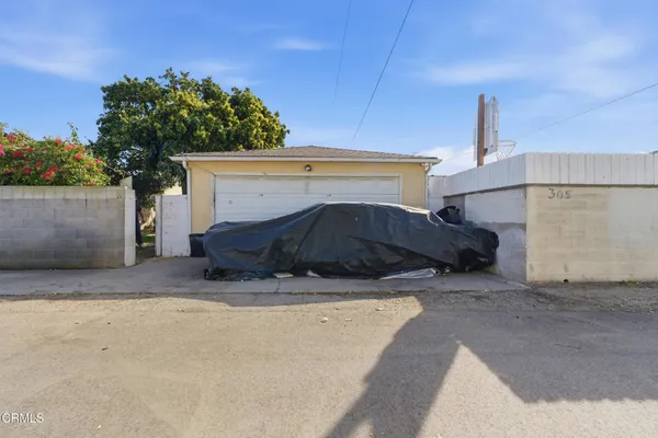 $699,000 | 255 Douglas Avenue, Oxnard, CA 93030