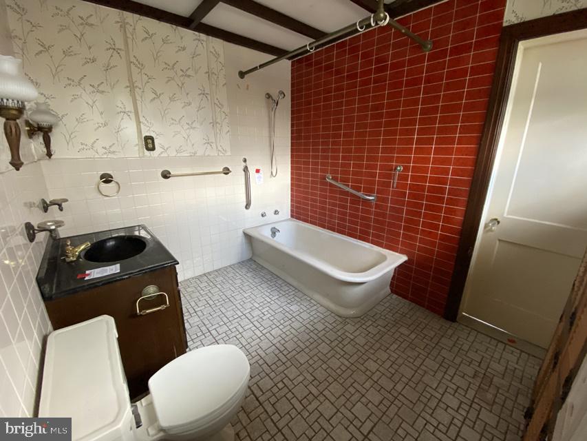408 Waring Road Elkins Park, PA 19027 - Photo 5 of 103 Gallery Image 5