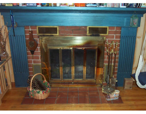175 Southwick Road Westfield, MA 01085 - Photo 4 of 16 Gallery Image 4
