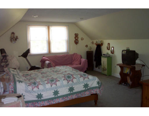 175 Southwick Road Westfield, MA 01085 - Photo 7 of 16 Gallery Image 7