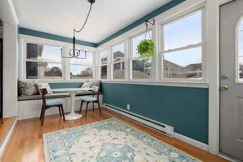 $915,000 | 10 Grayson Street, Boston, MA 02124