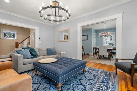 $915,000 | 10 Grayson Street, Boston, MA 02124