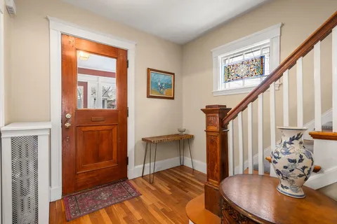 $915,000 | 10 Grayson Street, Boston, MA 02124