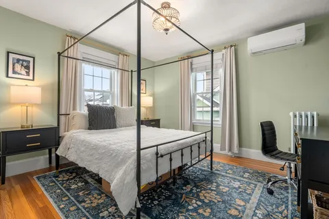 $915,000 | 10 Grayson Street, Boston, MA 02124