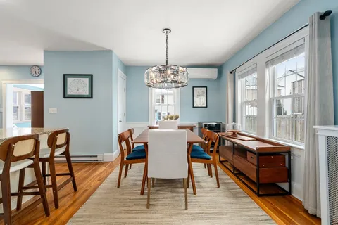 $915,000 | 10 Grayson Street, Boston, MA 02124