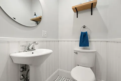 $915,000 | 10 Grayson Street, Boston, MA 02124