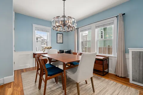 $915,000 | 10 Grayson Street, Boston, MA 02124