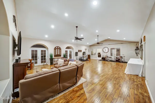 $1,877,777 | 8739 Avenue C -8 W Lancaster Ca West, Lancaster, CA 93536