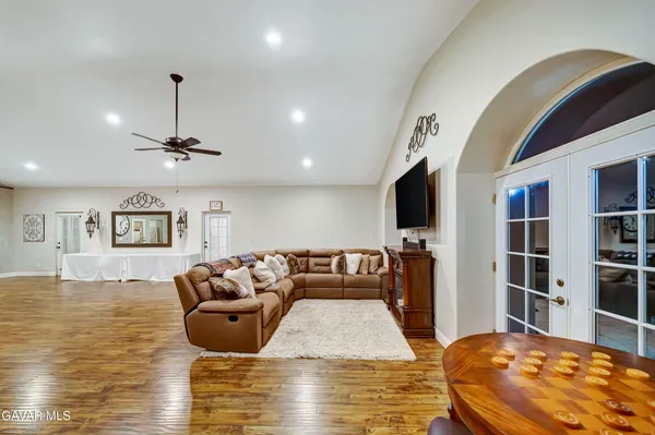 $1,877,777 | 8739 Avenue C -8 W Lancaster Ca West, Lancaster, CA 93536