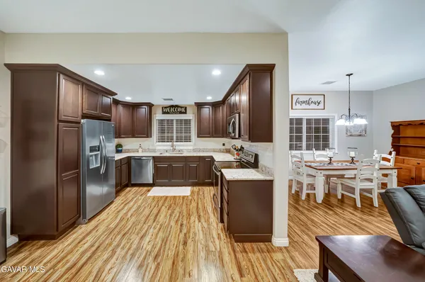$1,877,777 | 8739 Avenue C -8 W Lancaster Ca West, Lancaster, CA 93536