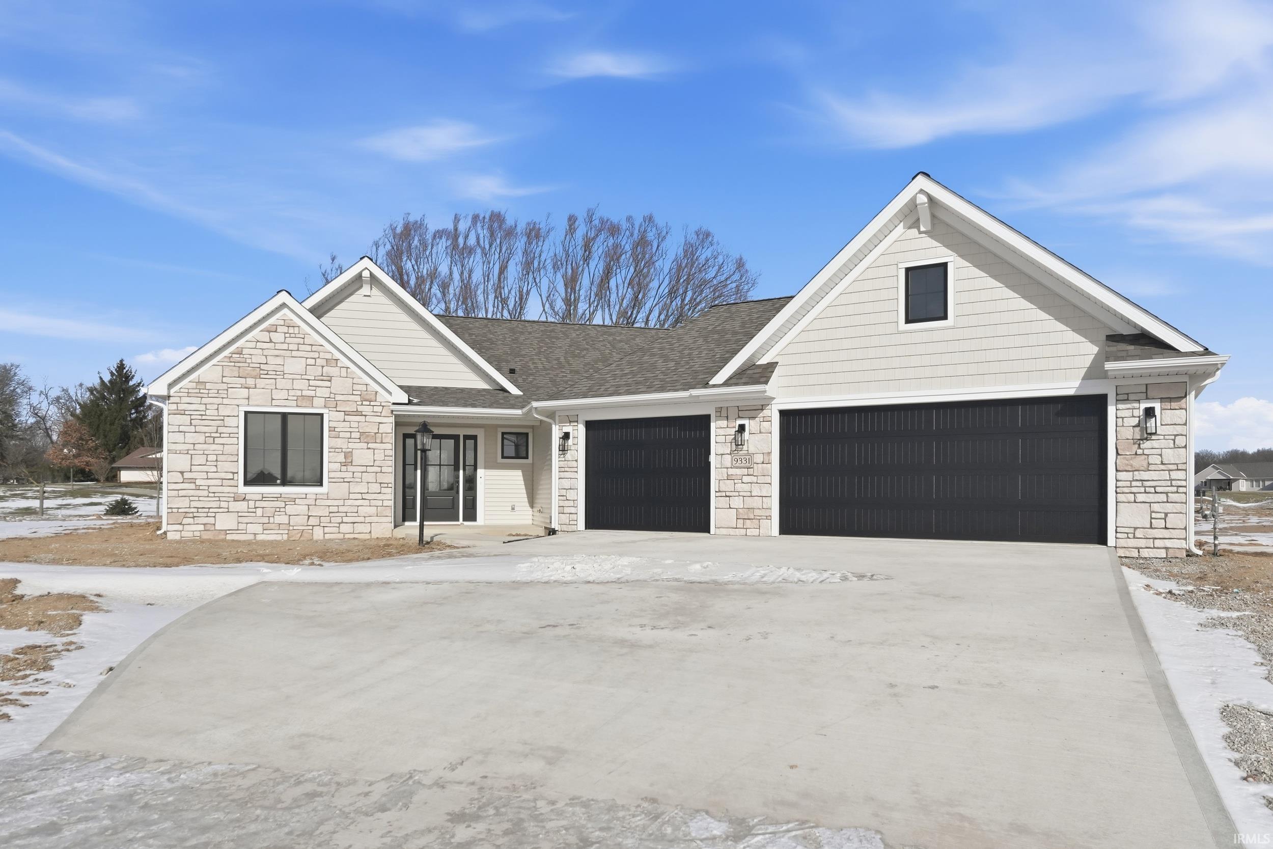 9331 Fuji Cove Fort Wayne, IN 46835 - Photo 2 of 36