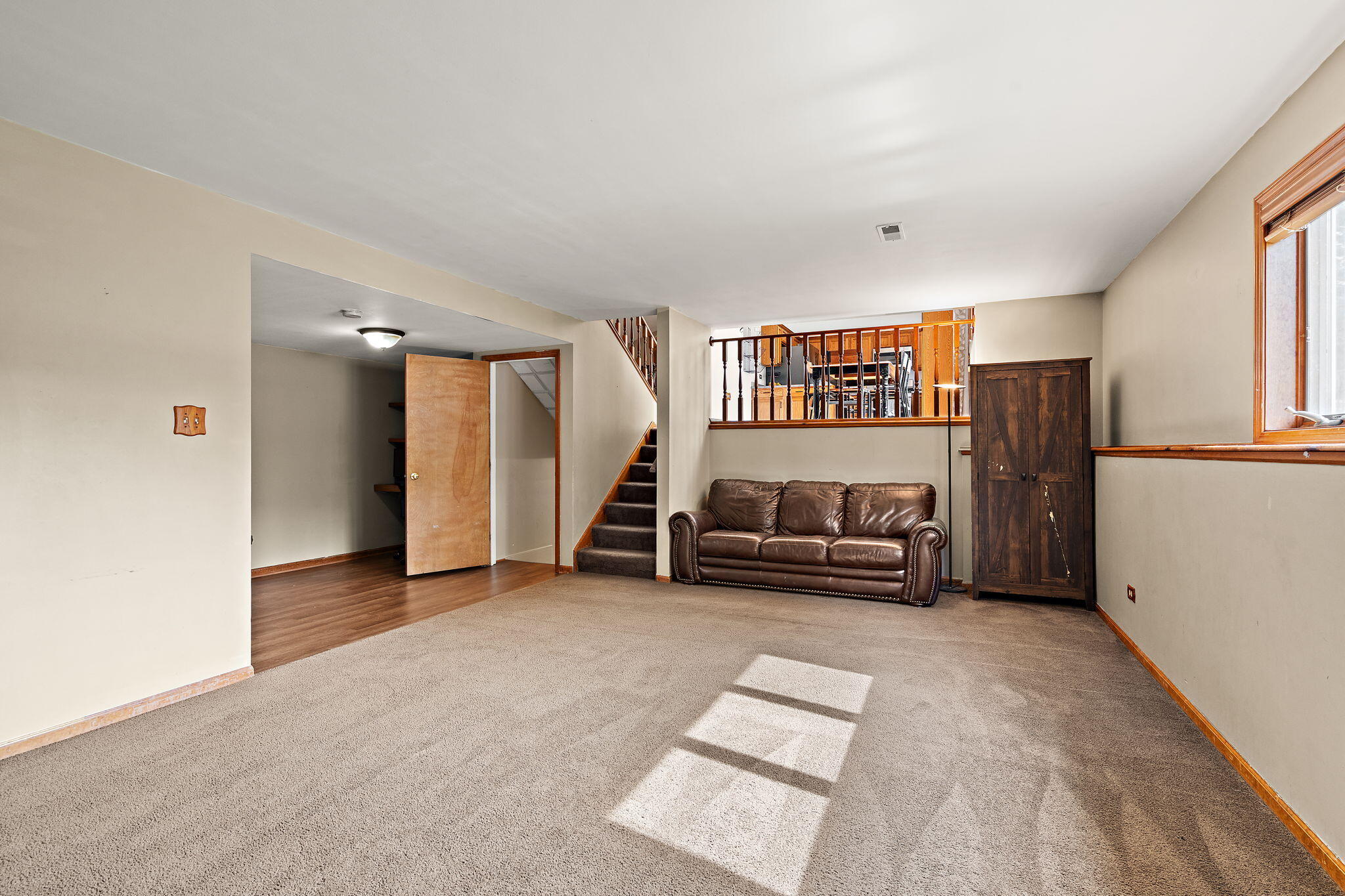 8987 Calhoun Place Crown Point, IN 46307 - Photo 18 of 28 a view of a livingroom with a furniture