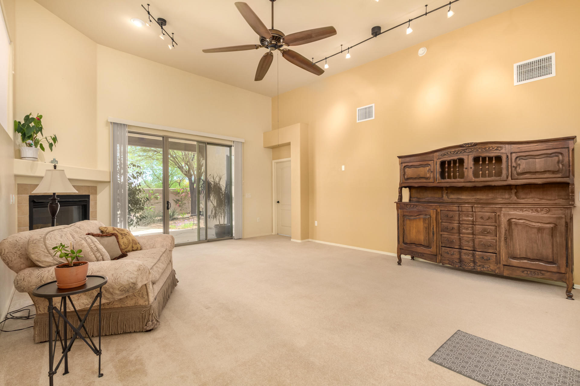 180 East Spring Sky Street Tucson, AZ 85737 - Photo 4 of 27