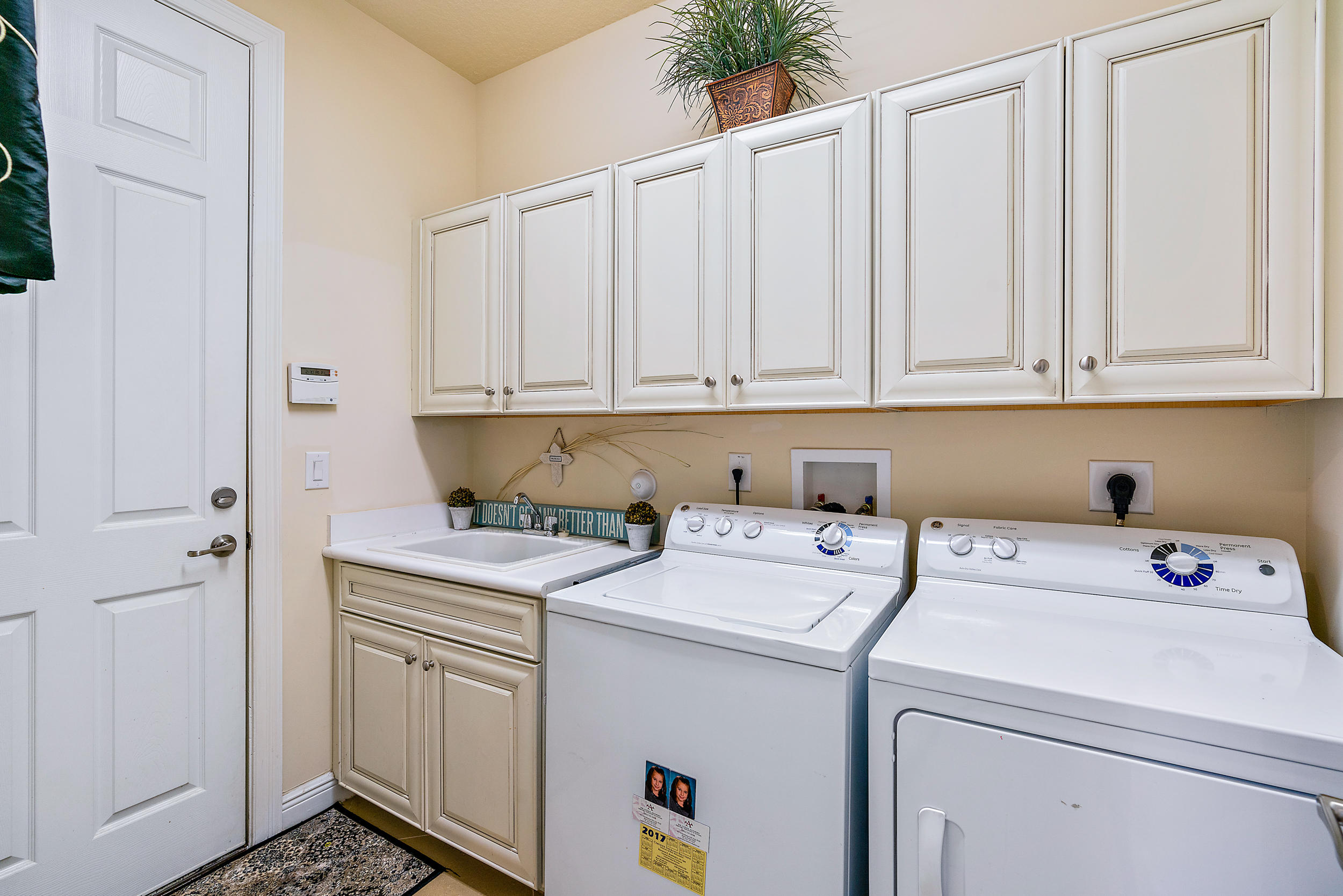 279 Rudder Cay Way Jupiter, FL 33458 - Photo 32 of 64 Laundry Room