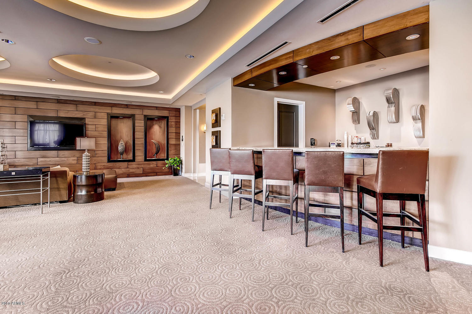 2211 East Camelback Road, Unit 208 Phoenix, AZ 85016 - Photo 11 of 67 Club Room Bar 02
