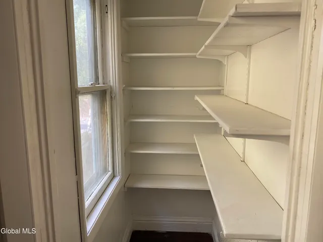 $1,300 | 629 Lang Street, Schenectady, NY 12308