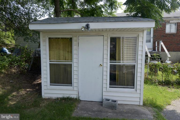 1110 Gilbert Road Rockville, MD 20851 - Photo 19 of 22 Exterior (General)
