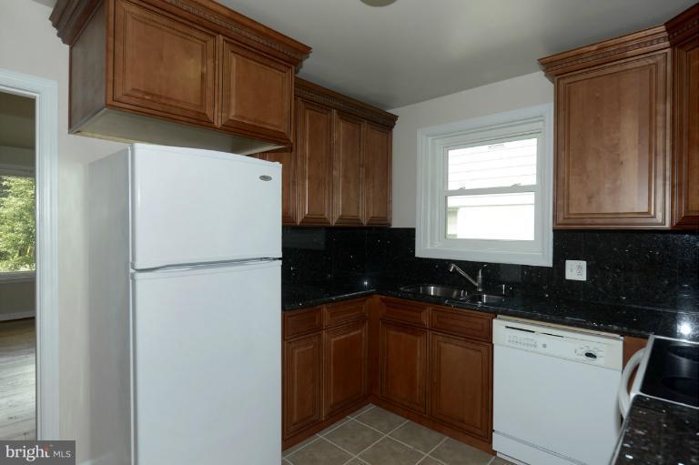 1110 Gilbert Road Rockville, MD 20851 - Photo 7 of 22 Kitchen