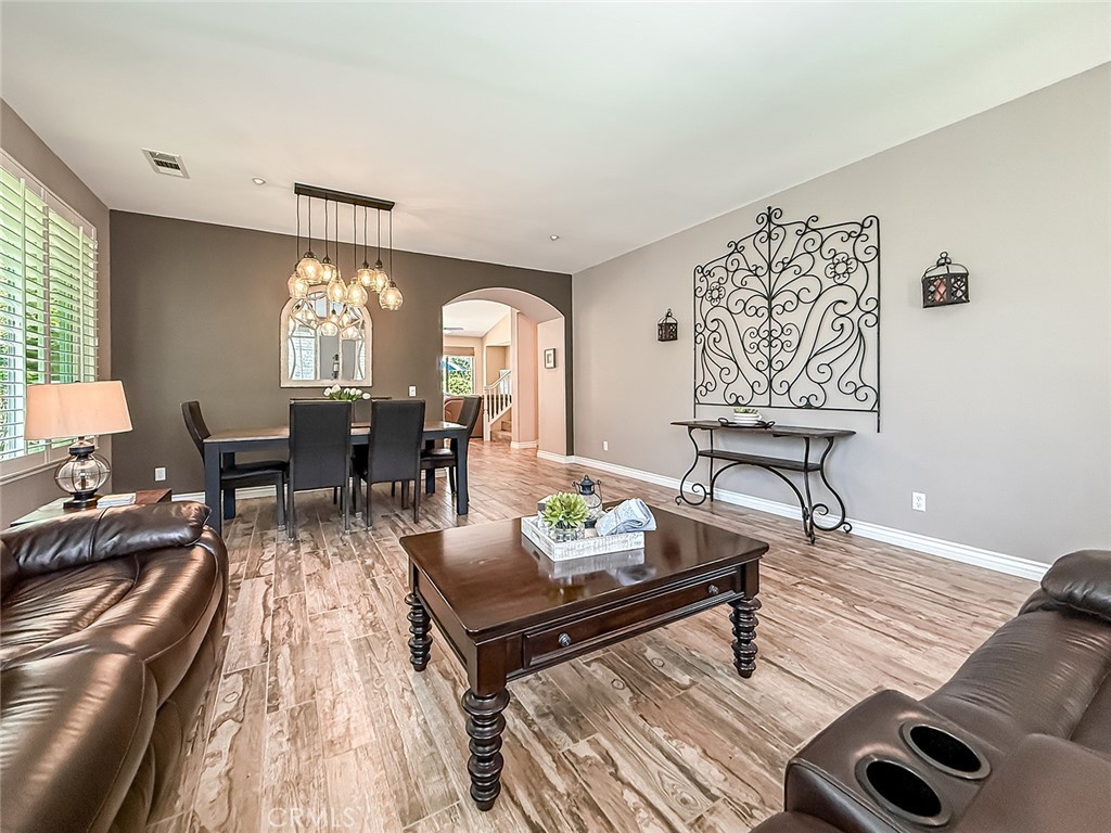 5257 Huckleberry Oak Street Simi Valley, CA 93063 - Photo 8 of 50