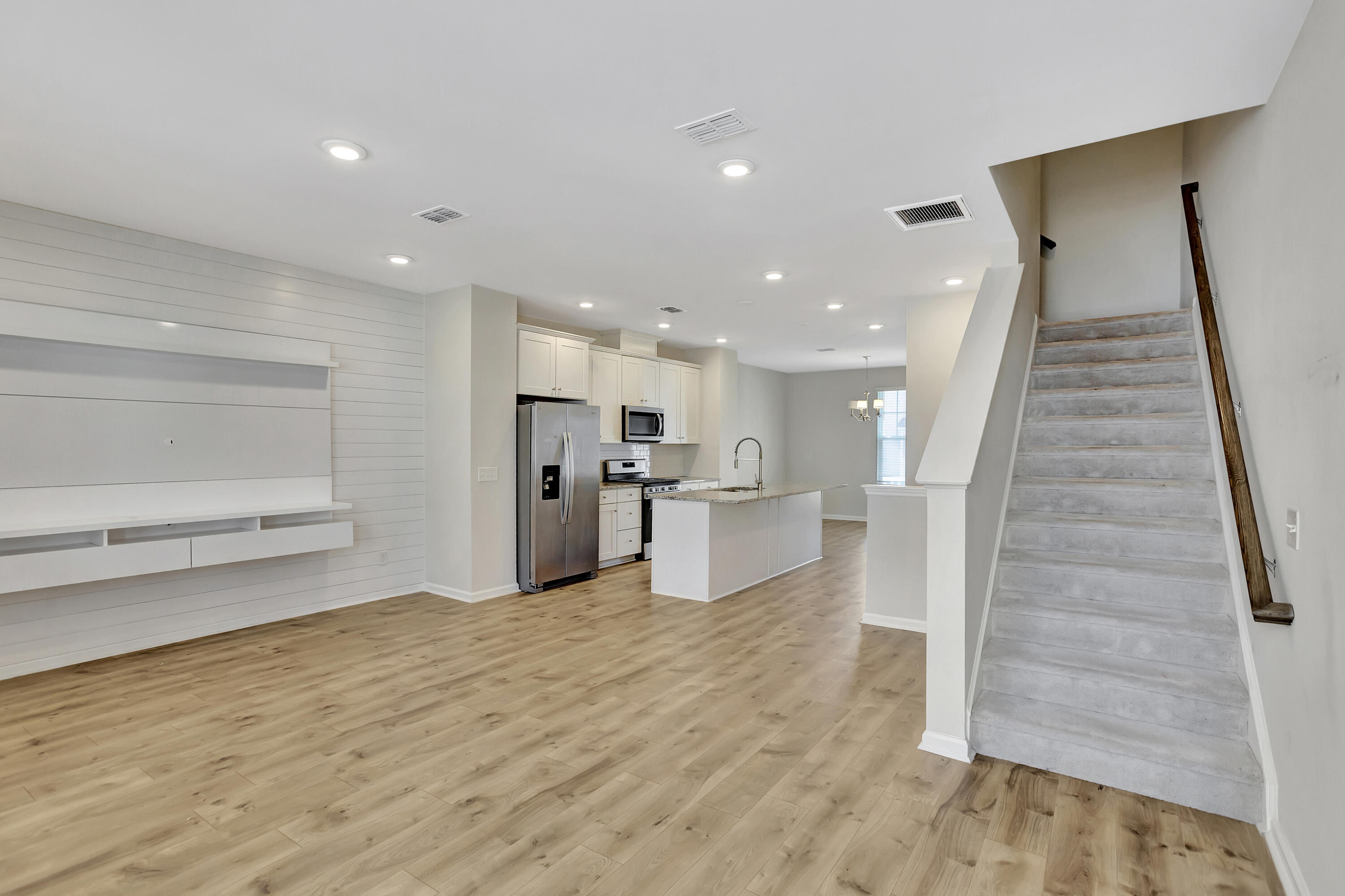 306 Pathfinder Way Charleston, SC 29492 - Photo 13 of 32