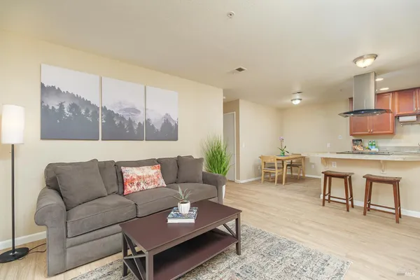 $358,000 | 8201 Camino Colegio, Unit 123, Rohnert Park, CA 94928