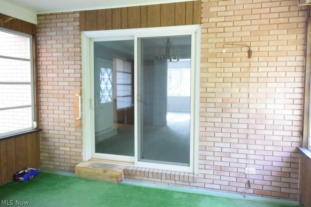 3672 Oak Road Stow, OH 44224 - Photo 20 of 23 Breezway