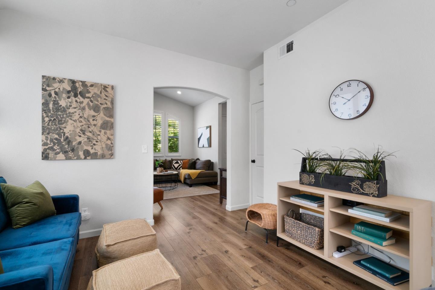 102 Reed Way Santa Cruz, CA 95060 - Photo 11 of 33 Gallery Image 11