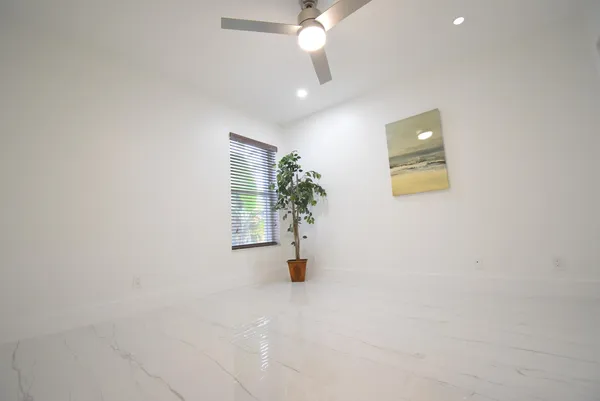 $4,950 | 11071 Baybreeze Way, Boca Raton, FL 33428