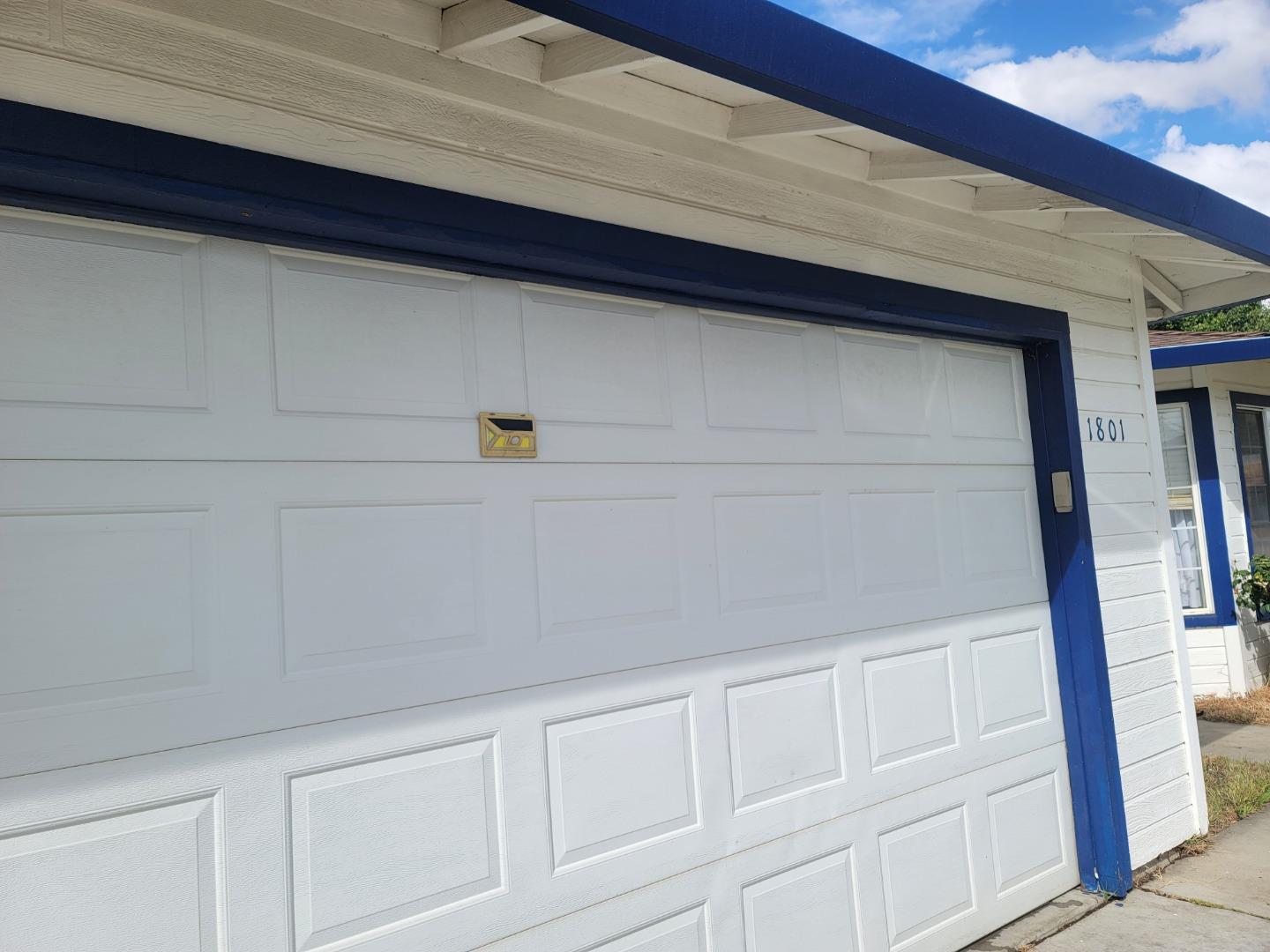 1801 Theron Way Modesto, CA 95351 - Photo 2 of 24