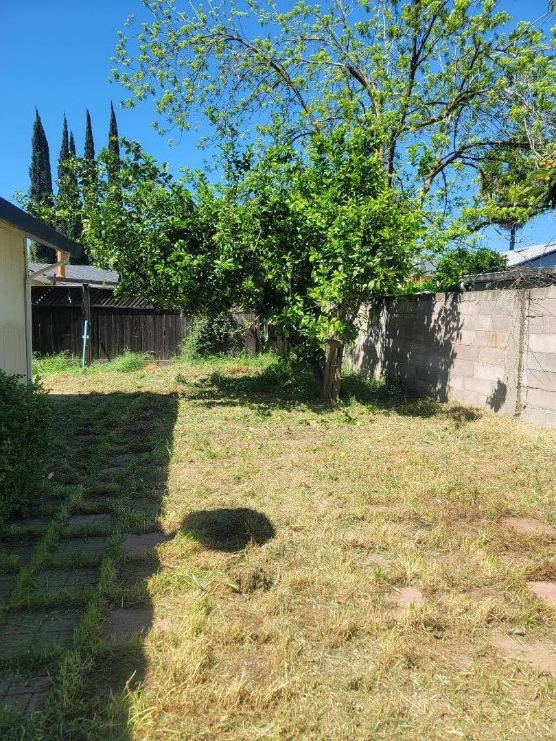 1801 Theron Way Modesto, CA 95351 - Photo 22 of 24