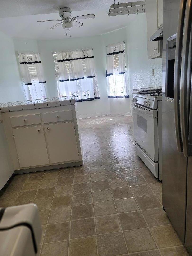 1801 Theron Way Modesto, CA 95351 - Photo 10 of 24