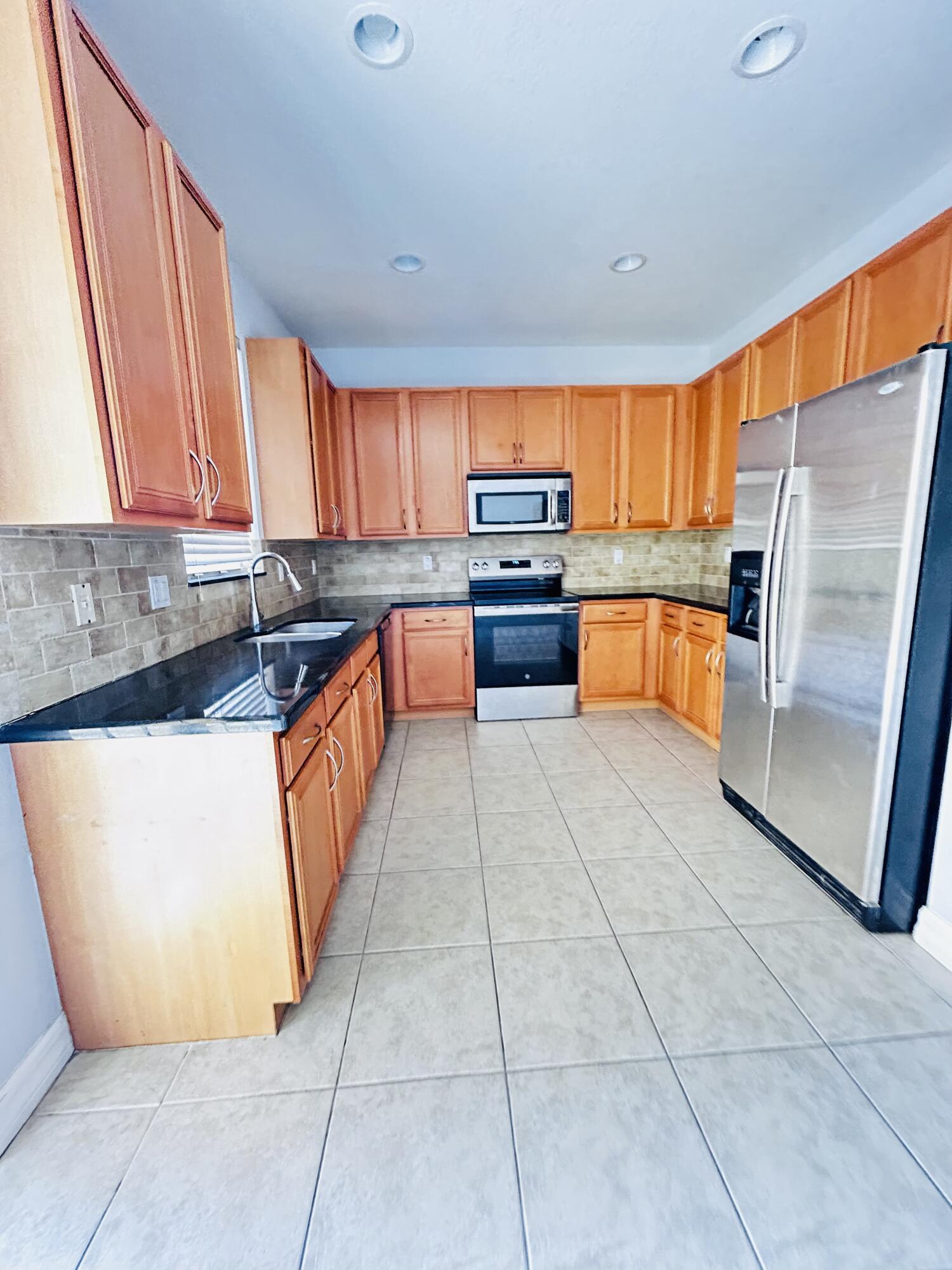 119 Ennis Lane Jupiter, FL 33458 - Photo 11 of 29 IMG_0204