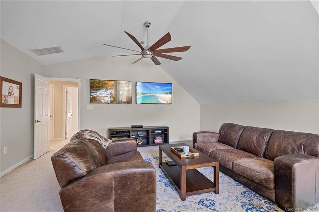 7915 Park Road Charlotte, NC 28210 - Photo 22 of 40 a living room with furniture