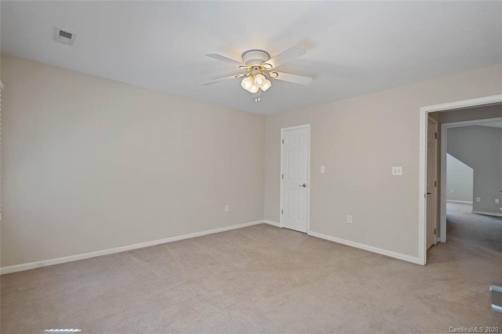 7915 Park Road Charlotte, NC 28210 - Photo 32 of 40 a view of empty room with window