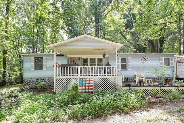 $169,000 | 304 Deerchase Circle, Statesville, NC 28625