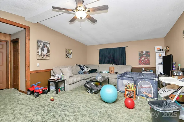 $169,000 | 304 Deerchase Circle, Statesville, NC 28625