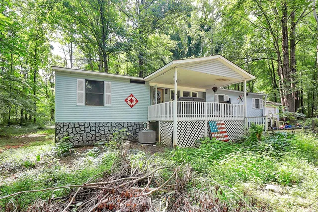 $169,000 | 304 Deerchase Circle, Statesville, NC 28625