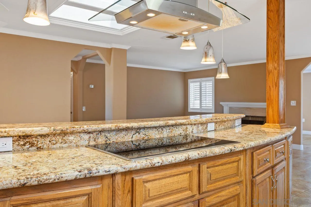 12447 Horado Road San Diego, CA 92128 - Photo 16 of 39