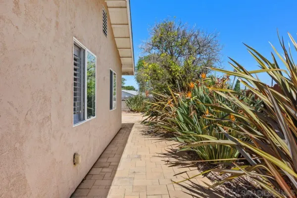 $1,149,000 | 12447 Horado Road, San Diego, CA 92128