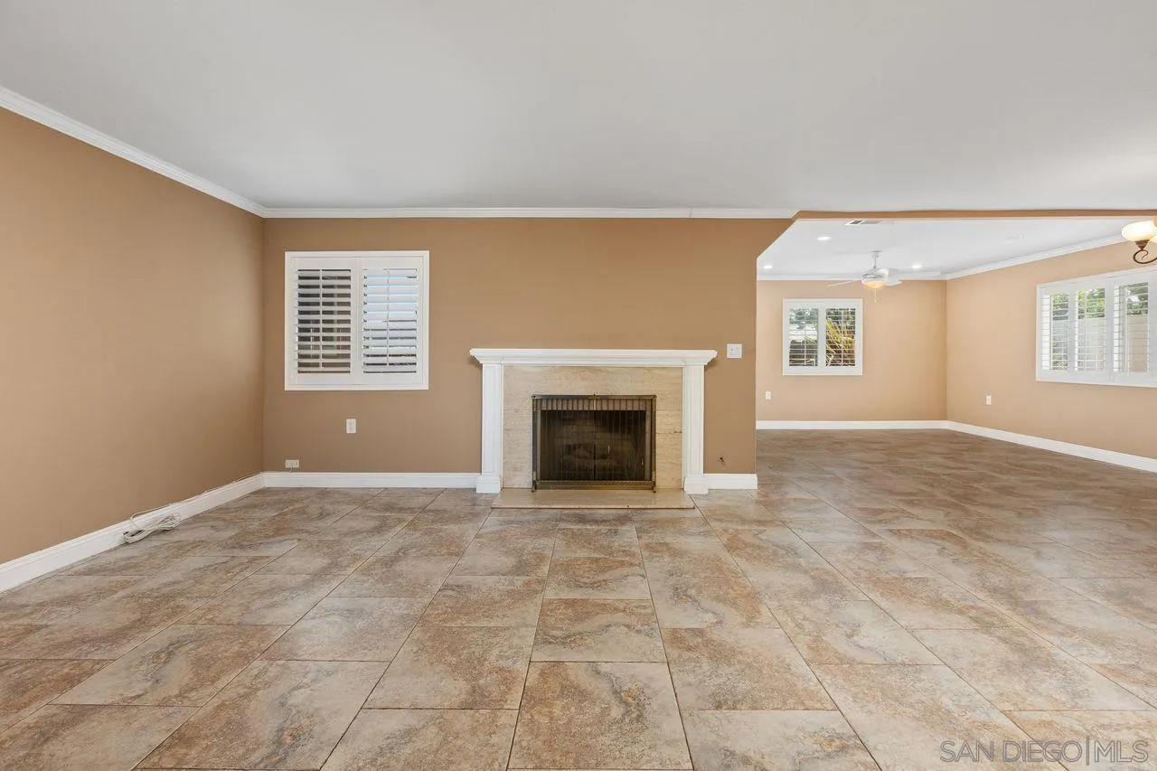 12447 Horado Road San Diego, CA 92128 - Photo 6 of 39