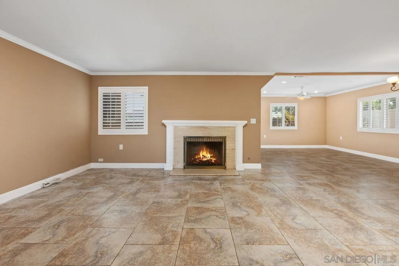 12447 Horado Road San Diego, CA 92128 - Photo 7 of 39