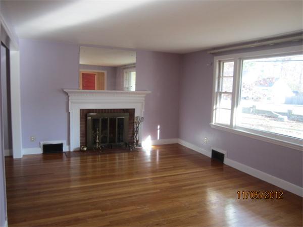 185 Groton Road Chelmsford, MA 01863 - Photo 4 of 27