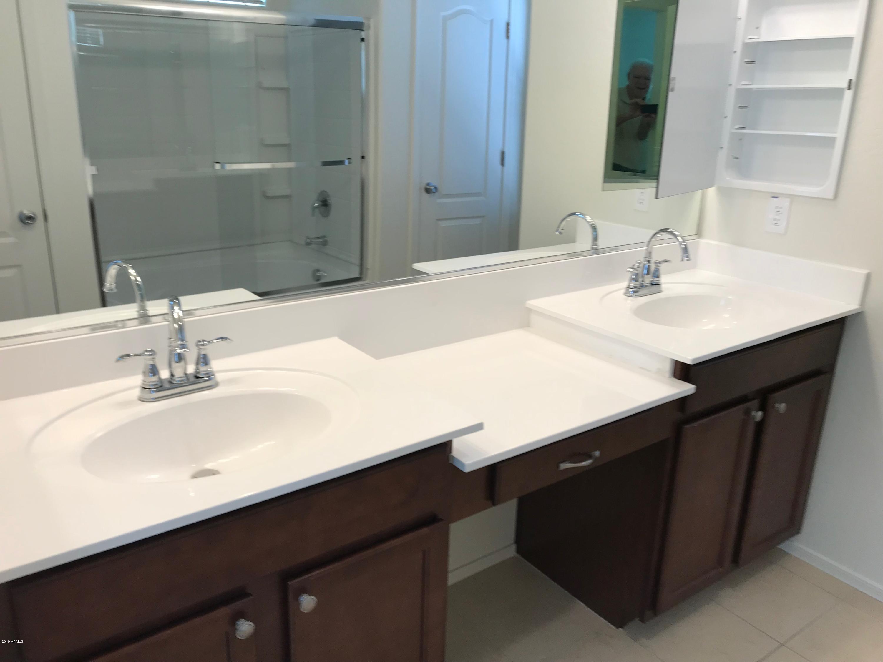 483 North Ranger Trail Gilbert, AZ 85234 - Photo 12 of 26 Master Bathroom